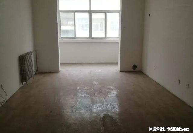 房子位于人民路,房子有暖气,简装,适合办公。 - 房屋出租 - 房屋租售 - 焦作分类信息 - 焦作28生活网 jiaozuo.28life.com