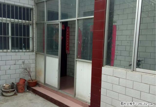 塔北路上实验小学北侧二楼三室一厅 简单家具 月租380元 - 房屋出租 - 房屋租售 - 焦作分类信息 - 焦作28生活网 jiaozuo.28life.com