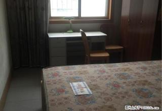 艺新四楼两室一厅 空调三台 淋浴 冰箱（新）洗衣机 - 焦作28生活网 jiaozuo.28life.com