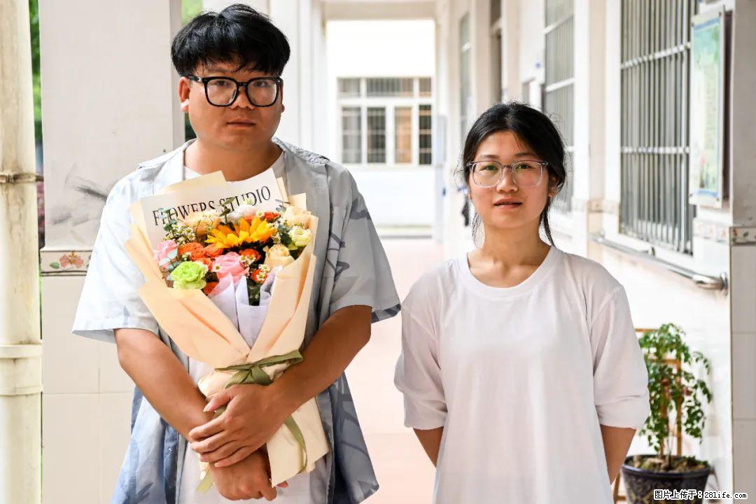 全网追的“扁担女孩”，找了一份暑假工，时薪12元 - 焦作生活资讯 - 焦作28生活网 jiaozuo.28life.com